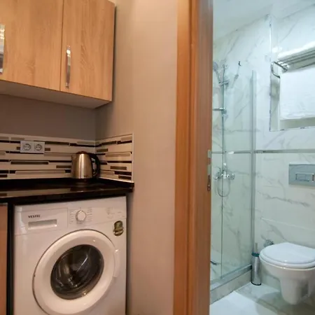 Solo & Aparthotel